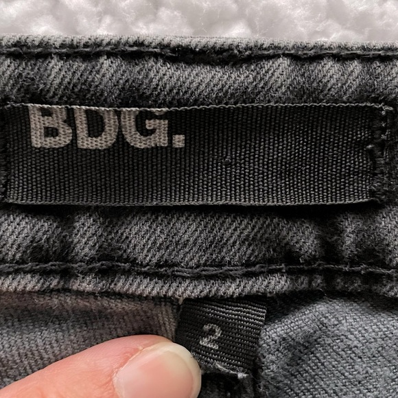 BDG faded black denim grunge scene alternative festival pockets shorts size 2 - Picture 7 of 10
